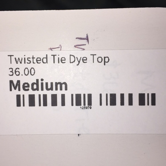 Twisted tie dye Top Cold Shoulder - Picture 10 of 10